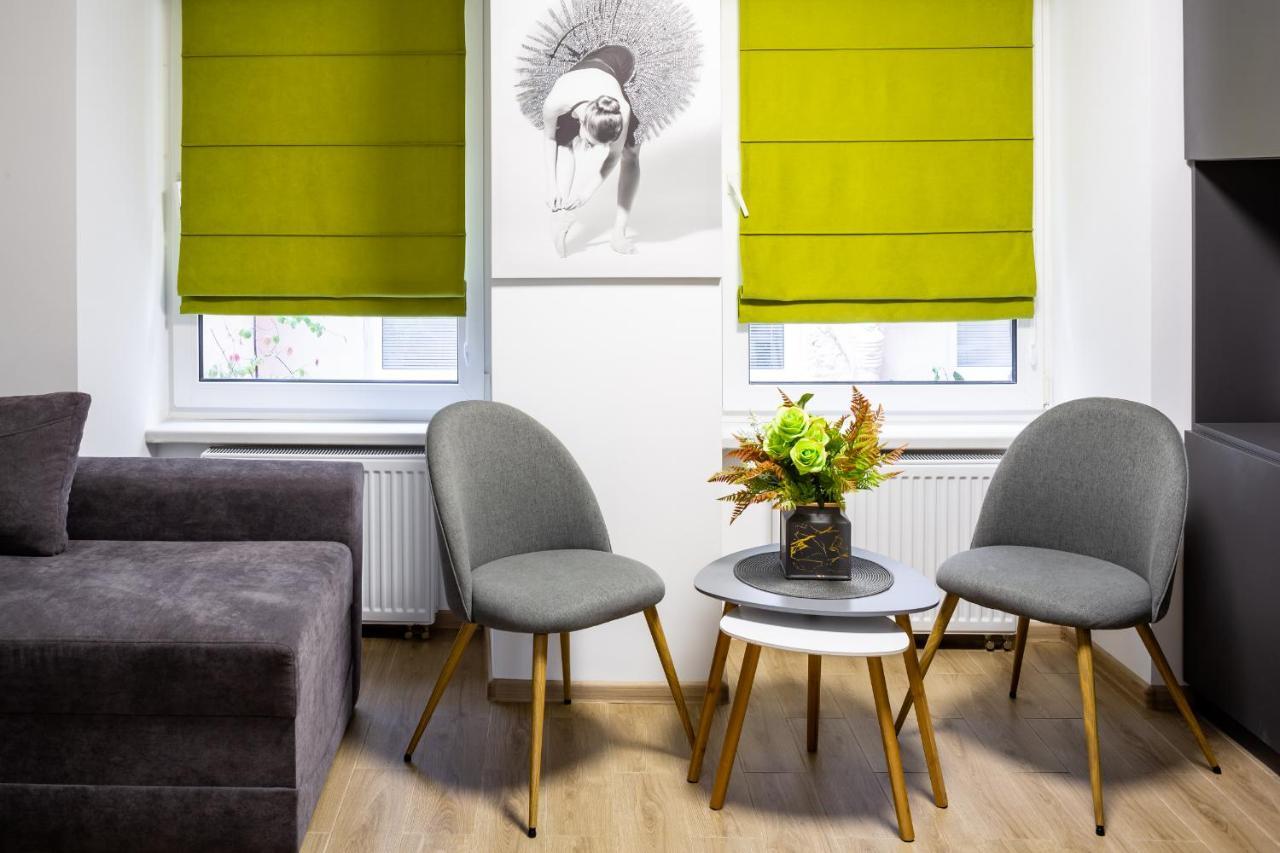 Alfa Apartments Staroevrejska 18 Lviv Luaran gambar
